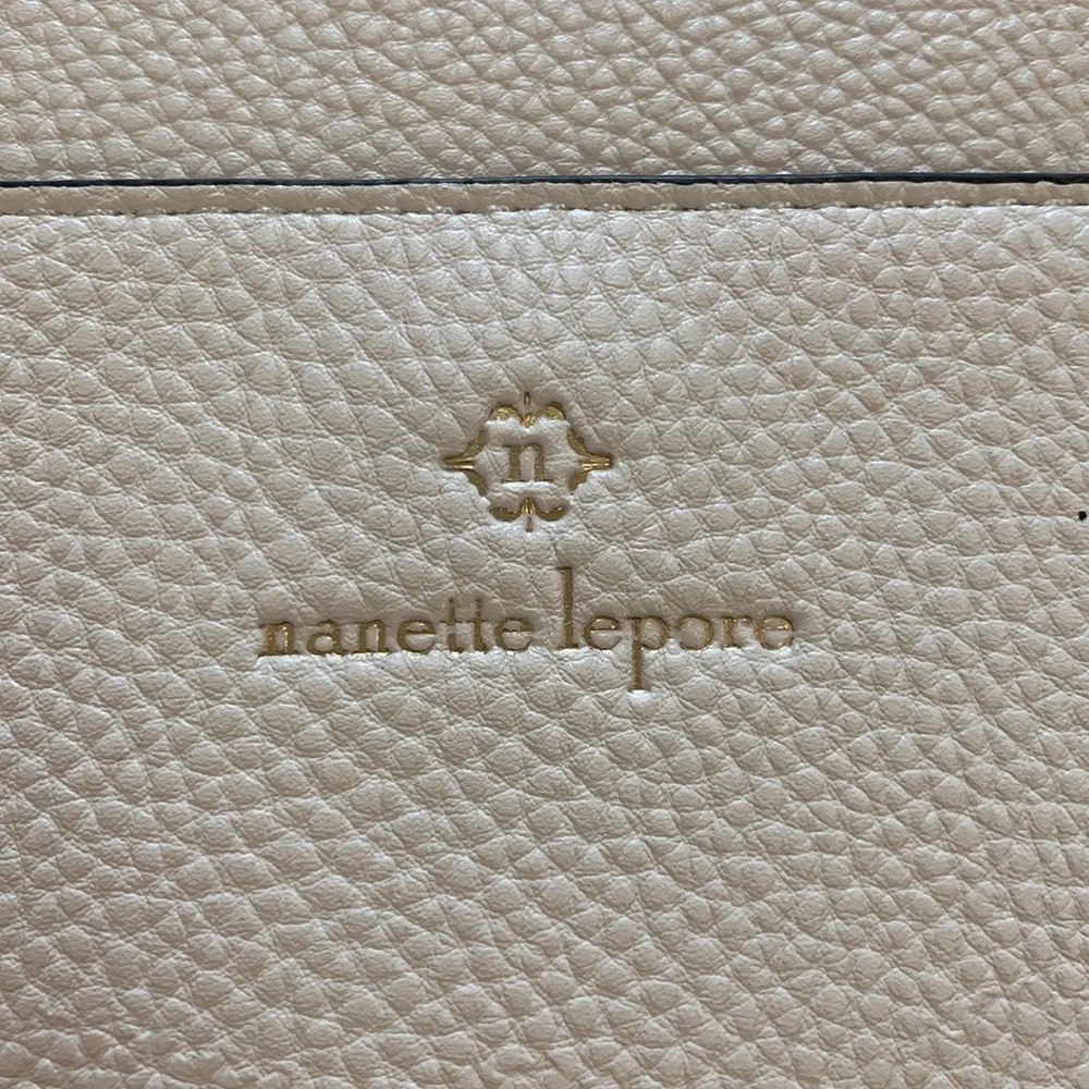 Nanette Lepore white wristlet, cross body bag